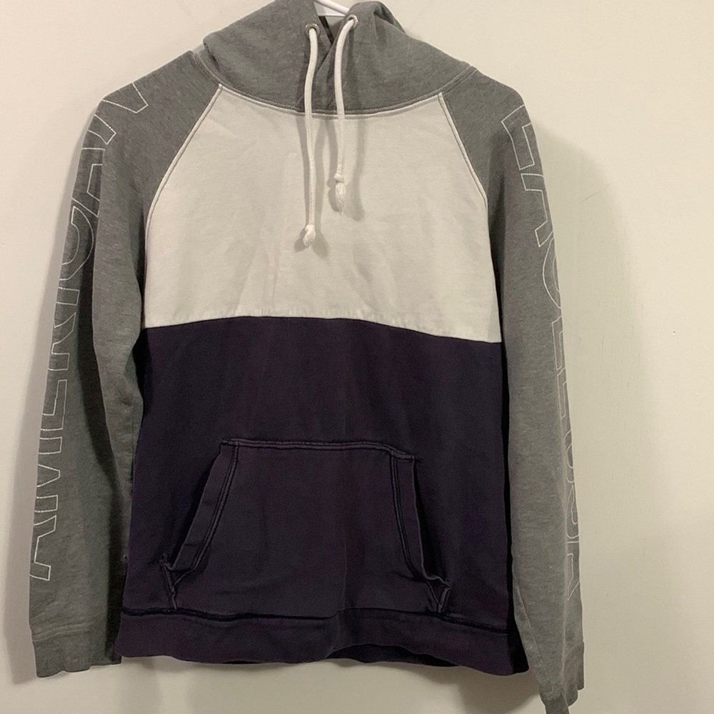American Eagle hooded Sweatshirt men’s Small, drawstring hood, good condition